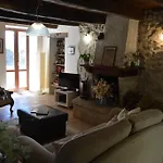 Casa Flori & Leonardo's * Comunanza