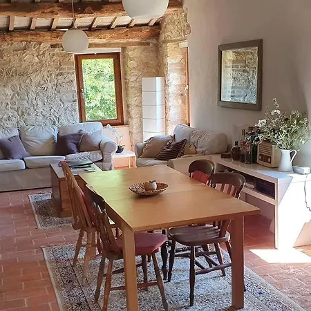 Casa Flori & Leonardo's Prázdninový dům Comunanza