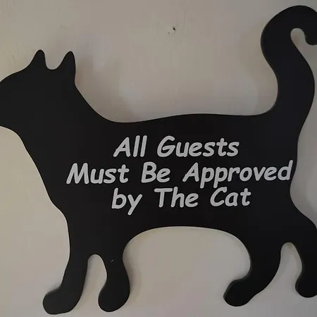 Casa Flori & Leonardo's Comunanza