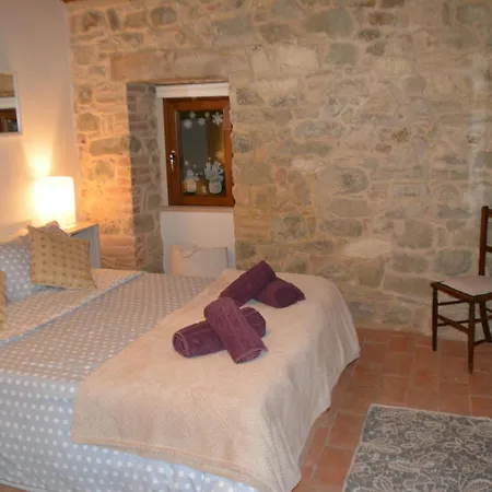 Casa Flori & Leonardo's Prázdninový dům Comunanza